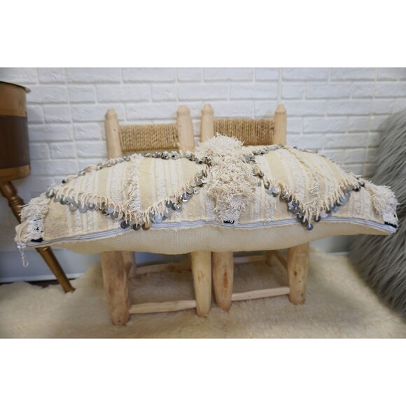 White Vintage Berber Handira Pillow Moroccan Wedding Blanket Cushion 03YS00223 - Picture 6 of 10